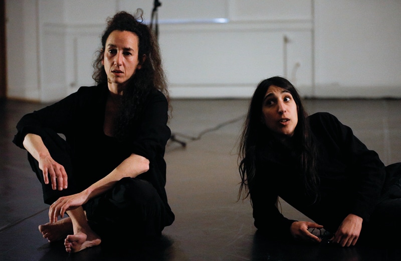 Racha Baroud et Kinda Hassan, Deaf Tones in G Minor © Laetitia Glessler