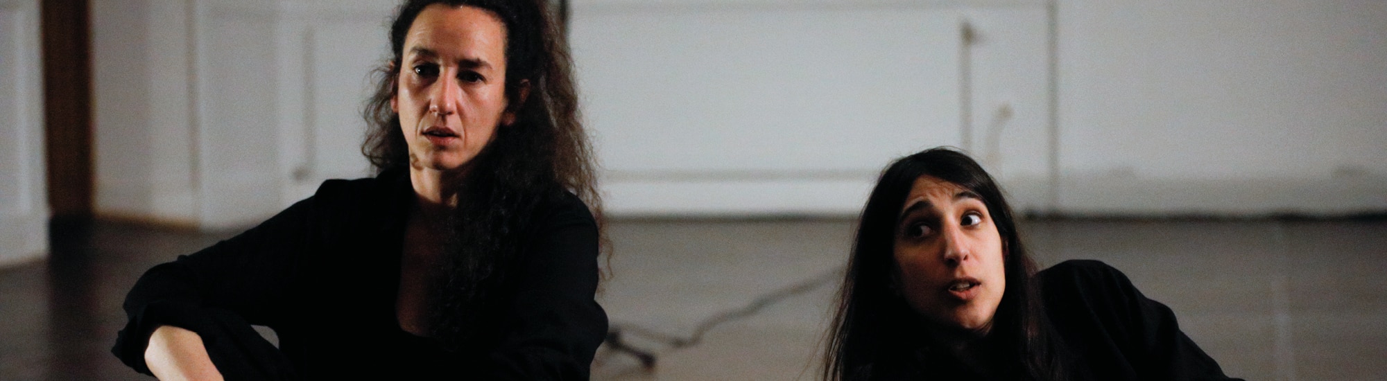 Racha Baroud et Kinda Hassan, Deaf Tones in G Minor © Laetitia Glessler