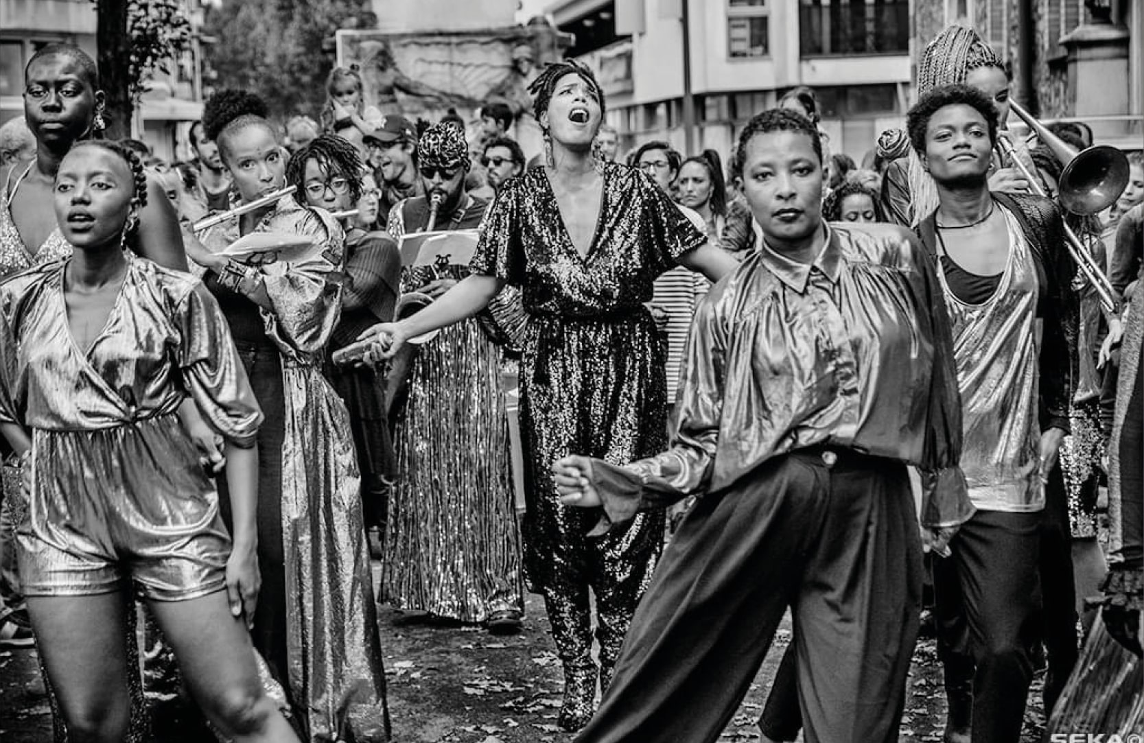 30 nuances de noir(es) © SEKA